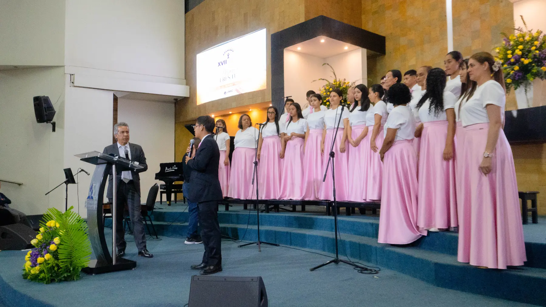 La presencia de los grupos y coros adventistas que hicieron parte de este encuentro nacional con sede en la unac un espacio para la adoracion